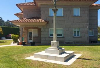 Os Cabaleiros has Balcony rooms