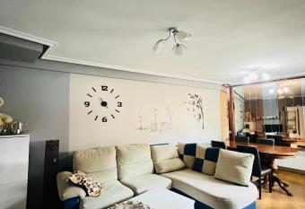 Apartment with one room Host the host lives in the apartment has Balcony rooms