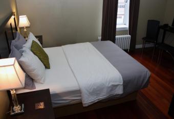 The Duckworth Inn allows 18 year olds to book a room