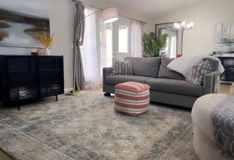 Mimosa Place Newly remodeled in 2023 has Balcony rooms