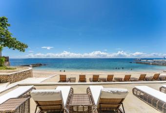 OMP T1-6H, Free Beach & Pool Access, Near Airport, Fast Wi-fi, Netflix has Balcony rooms