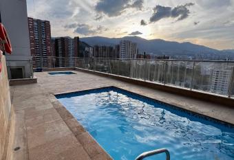 Vista a la Ciudad, entretenimiento y todo cerca! has Balcony rooms