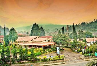 Hotel Grand Panorama Lembang has Balcony rooms