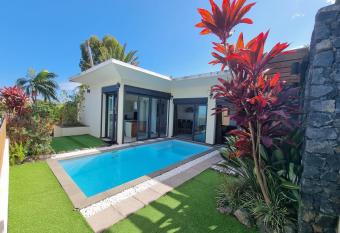 La Villa Boussole has Balcony rooms