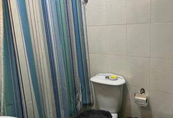 Nice apartment in Jordan street has rooms with a private hot tub