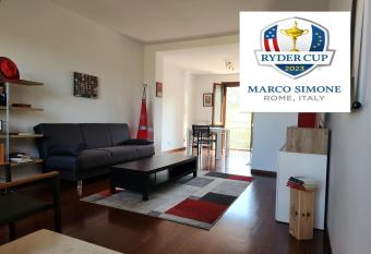 Marco Simone Roma Golf Club has Balcony rooms