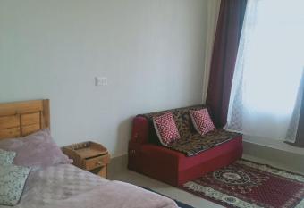 Macy mount view homestay has Balcony rooms