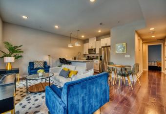 Stylish 2Bedroom/2Bath has Balcony rooms