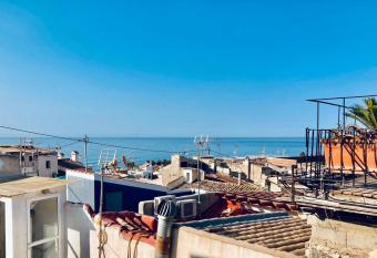 Casa Amada, terrasse vue mer et toits has Balcony rooms