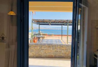 Sea View Rock Studio II has Balcony rooms