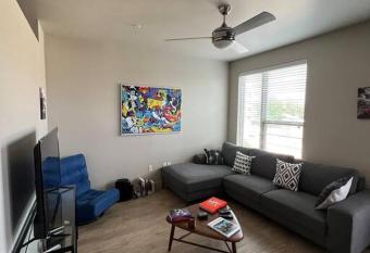 Downtown Dallas Escape 1 bed has Balcony rooms