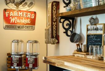 Le Refuge du Repaire has Balcony rooms