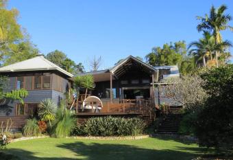 BELLINGEN CONVERTED CHURCH on the river (Pet Friendly) has Balcony rooms