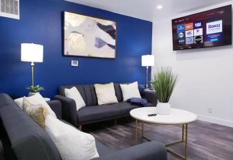 New Downtown on BSU Campus 3 Beds Fully Remodeled allows 18 year olds to book a room