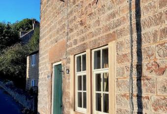 18th-Century three-bedroom Mill Worker s Cottage has Balcony rooms