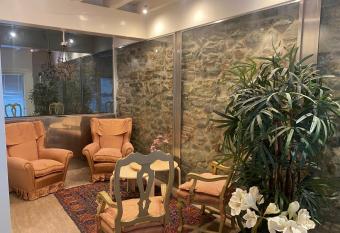 Piccolo Borgo Antico allows 18 year olds to book a room