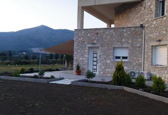 Smailis apartment 2 has Balcony rooms