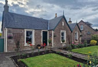 Isla Rose Cottage allows 18 year olds to book a room