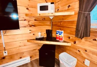 Willow Cabin has rooms with a private hot tub