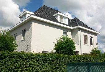 B&B Bru-Beauline allows 18 year olds to book a room