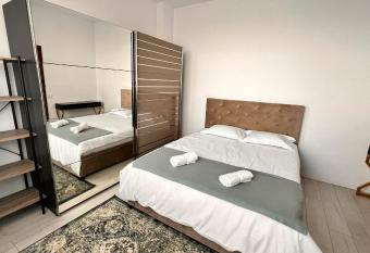 DAS Penthouse Otopeni Airport allows 18 year olds to book a room