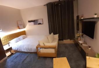 EnN Lovely En suite studio apartment has Balcony rooms