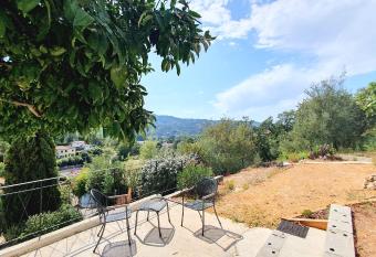 Calm & Peaceful has Balcony rooms