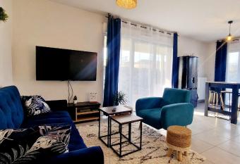 Le Paisible has Balcony rooms