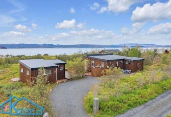 Nice whole year Cottage byThingvallavatn has Balcony rooms