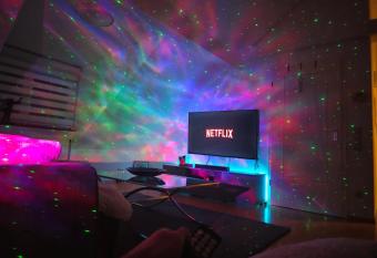 -Bodensee-Cinema Feeling- Home Sharing - allows 18 year olds to book a room