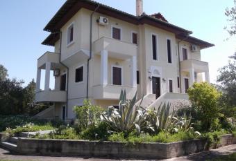 Villa Christina has Balcony rooms