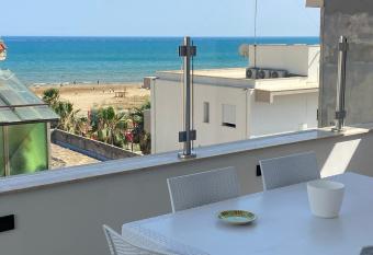 vidiumari has Balcony rooms