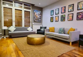 TuApartamento Boutique - Fernandez Arenas has Smoking rooms