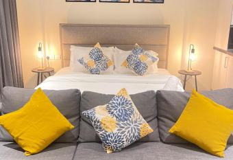 The Vibez Studio apartment - Jebel Sifah has Balcony rooms