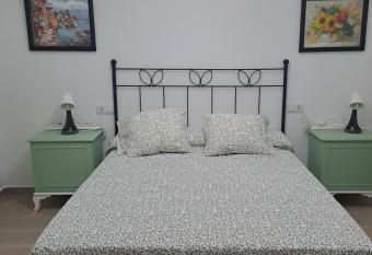 Casa Tia Pilar has Balcony rooms