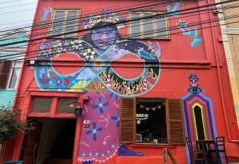 Rainbow Bnb Chuekas has Balcony rooms