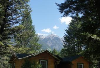 Fairmont Mountain Bungalows has Balcony rooms