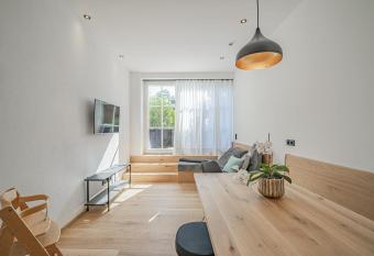 MittenDrin has Balcony rooms