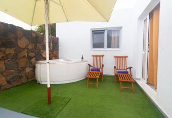 Luxury Suite Volcan I has Balcony rooms