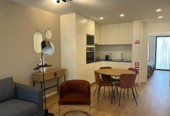 Le  a Apartments has Balcony rooms