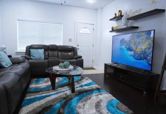 Downtown Allentown Stay has Balcony rooms