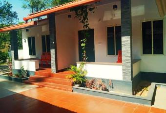 Luxury cottage coorg has Balcony rooms