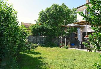 Zelena oaza has Balcony rooms