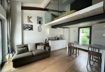 Casa P allows 18 year olds to book a room