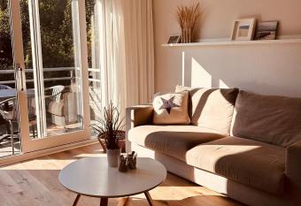 Westend Amelander Kaap 85 allows 18 year olds to book a room