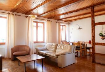 Chez Mamama, g  te cosy sur la route des vins has Balcony rooms