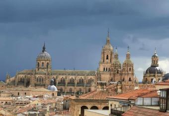 Do  a Urraca by gaiarooms has Balcony rooms