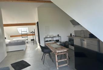 Hof Busen Landhaus Ap. oben links has Balcony rooms