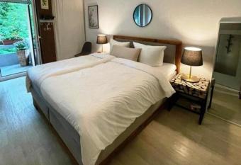 Apartment Harzgefl  ster ehem Casa Romantica allows 18 year olds to book a room