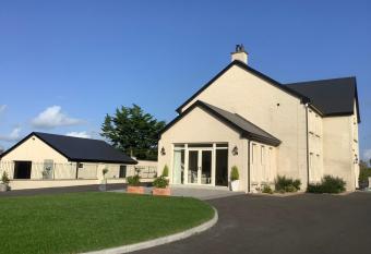 Radharc Na Cuilcagh allows 18 year olds to book a room